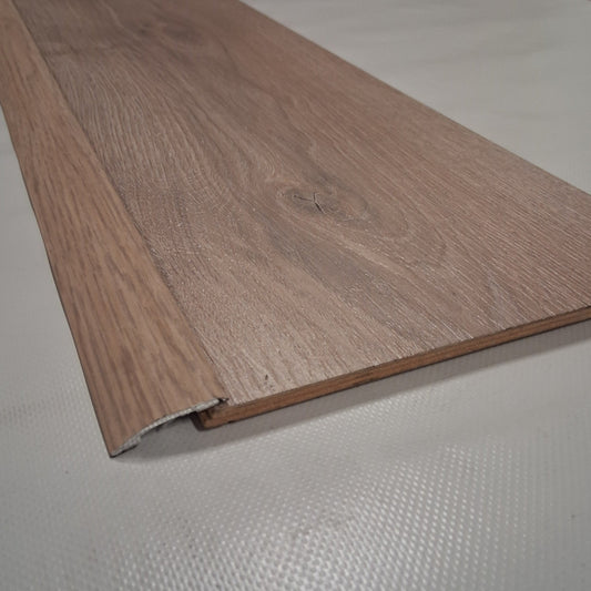 Perfil de Juntas Autoadesivo para Vinil na Cor Light Brown